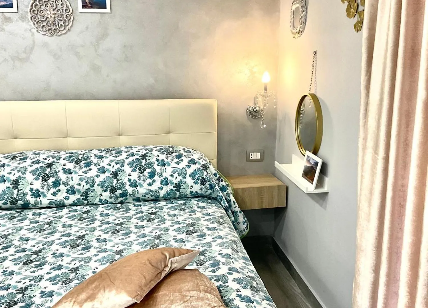 Gasthuis Mizzicahome Solemare Catánia Italië